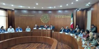 Reprochan diputados ausencia del rector de la UASLP en reunión presupuestal y exigen transparencia