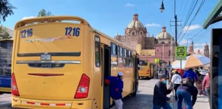 Gobierno autoriza aumento al transporte público; tarifa general sube a 13.50 pesos