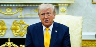 Pospone Trump ataques a centrales en Irán por conversaciones