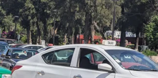 Retiraran concesiones a taxistas que detuvieron a ubers ilegalmente