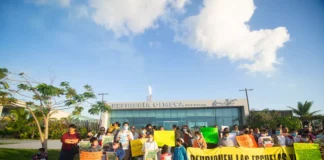 Reubicarán escuelas junto a Dos Bocas tras incendio y denuncias por contaminación