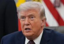 Evalúan demócratas destituir a Trump tras amenazas a Irán