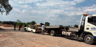 Asegura Gobierno de Villa de Pozos unidad recolectora por tirar residuos en sitio clandestino