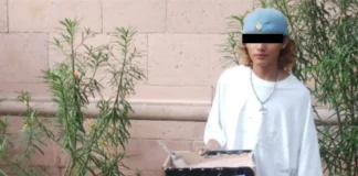 Lo lleva su mamá: Menor señalado por pinta en el Saucito hace reparación del daño