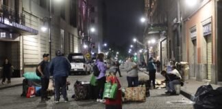 Recibe CNTE Oaxaca 800 mdp… y se van