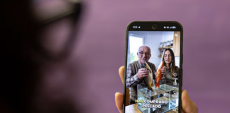 Alertan por videos creados con IA que difunden desinformación sobre salud y alimentación
