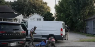 Abate agente de ICE a mexicano en Houston