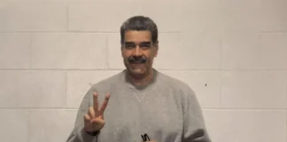 Comparte Maduro fotos desde la cárcel en EU