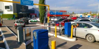 Proponen dos horas gratis de estacionamiento en centros comerciales de SLP