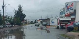 Miles siguen sin luz en Pozos y Soledad tras lluvias, denuncian vecinos