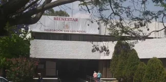 Trabajadores denuncian más de un mes sin pago en obra de viviendas del Bienestar en SLP