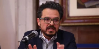 Consultarán condiciones del IMSS; dan largas a alza salarial