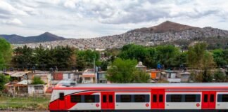 Proyecta Gallardo tres estaciones para un tren suburbano gratuito en San Luis Potosí