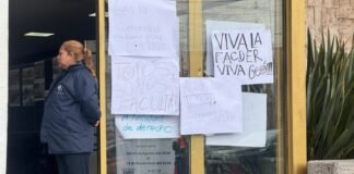 Dialoga Facultad de Derecho de la UASLP con estudiantes tras paro